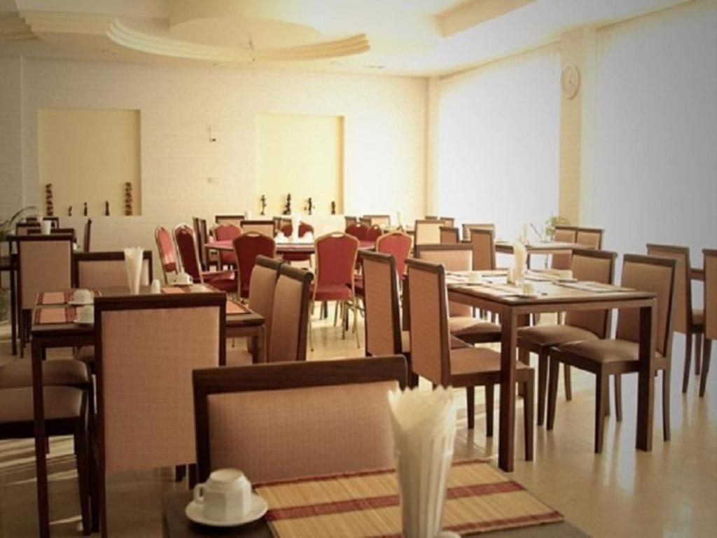 Myat Nan Yone Hotel Naypyidaw Zewnętrze zdjęcie